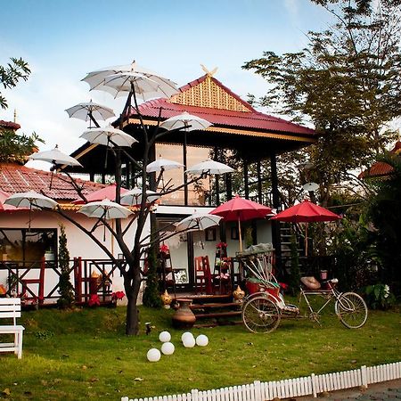 Hotel Baan Puang Petch Chiang Mai Exterior foto